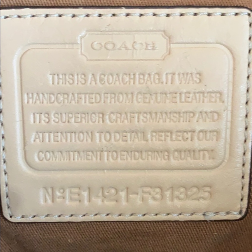 Authentic Coach purse - Picture 4 of 4